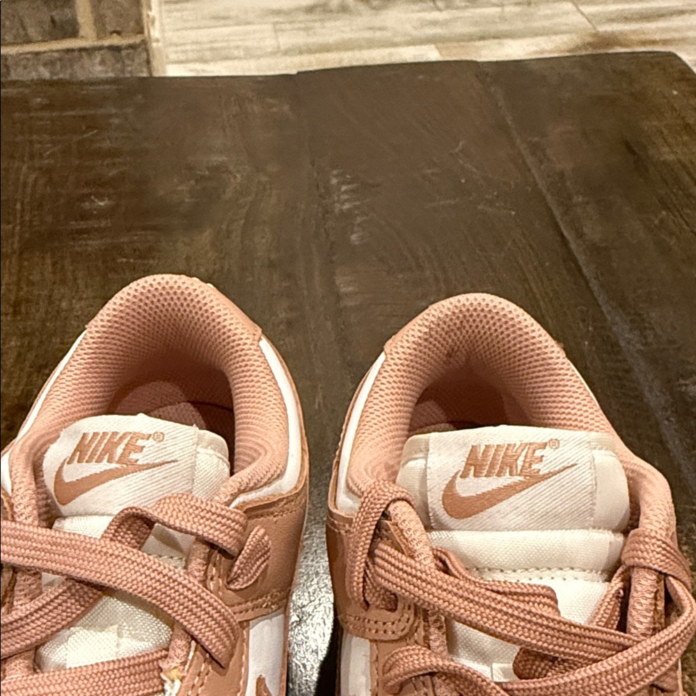 Nike Women's Dunk Low - Picture 3 of 7
